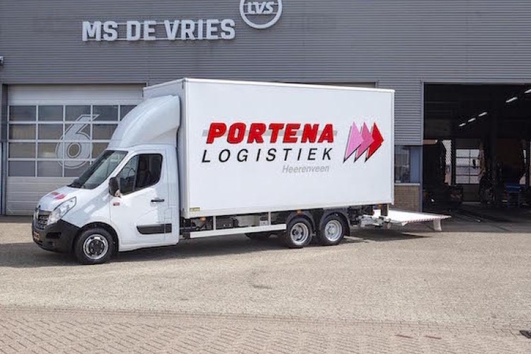 portena_heerenveen_renault-master-3500plus-556-3.jpg